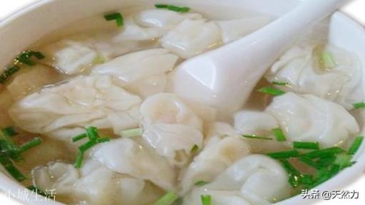 馄饨的汤该怎么调?