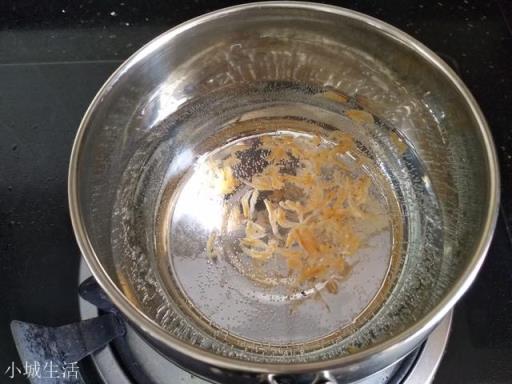 餛飩碗里加的是什么香料粉？