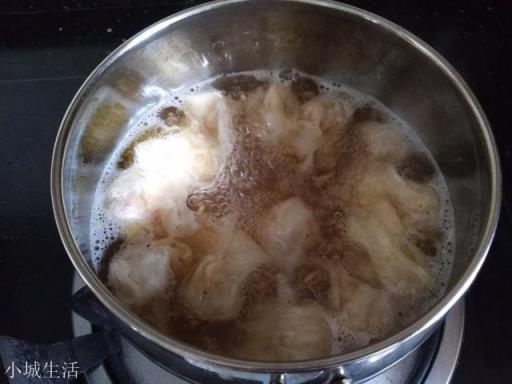 餛飩碗里加的是什么香料粉？