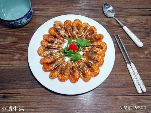 为什么有些人吃虾去虾头，有些人不去虾头？虾头到底能不能吃？