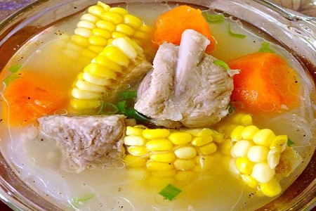 胡蘿卜玉米排骨湯做法步驟