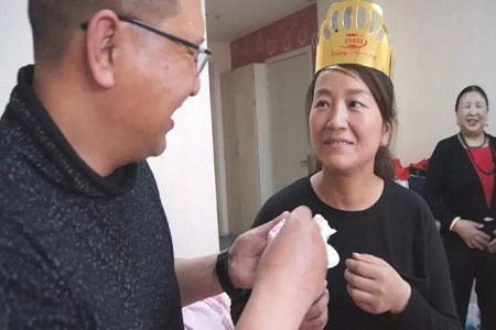 锦旗满含感激，青海海峡妇儿医院月子会所服务再赢美誉
