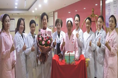 锦旗满含感激，青海海峡妇儿医院月子会所服务再赢美誉