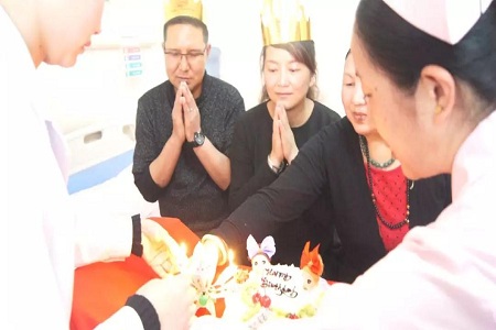 锦旗满含感激，青海海峡妇儿医院月子会所服务再赢美誉