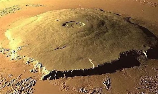 奥林帕斯山高度达到了26公里 火星表面最高的火山