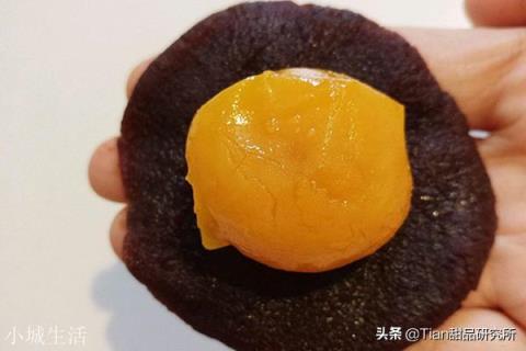 蛋黃酥難不難做？為什么那么貴？