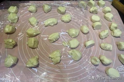 蛋黃酥難不難做？為什么那么貴？