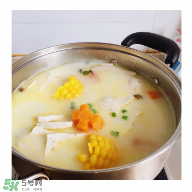 番茄鱼片汤 牛奶鲜蔬汤