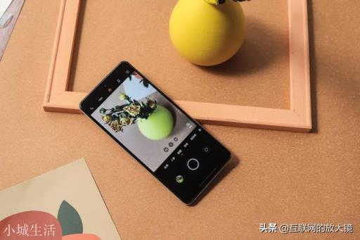 预算3500左右，求推荐手机，注重性价比，喜欢拍照，希望可以用3年，推荐哪款呢？