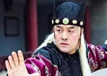 古代的皇帝，為什么非要用太監伺候自己，而不用美貌的宮女呢？