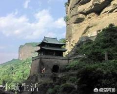邓艾抄小路偷袭成都,刘禅如果死守,然后姜维从后夹击,蜀国能得救吗?