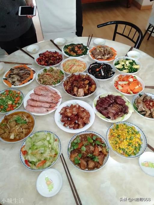 喜欢拍美食的朋友,可否上传一下美食照片?最好是自己亲手做的?