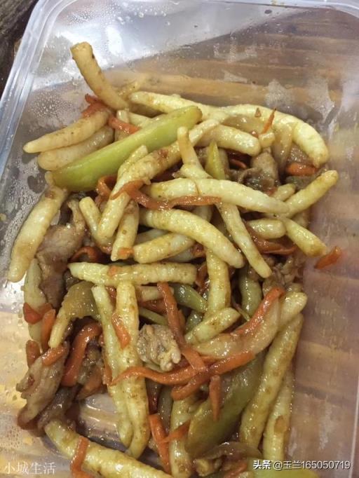 喜欢拍美食的朋友,可否上传一下美食照片?最好是自己亲手做的?