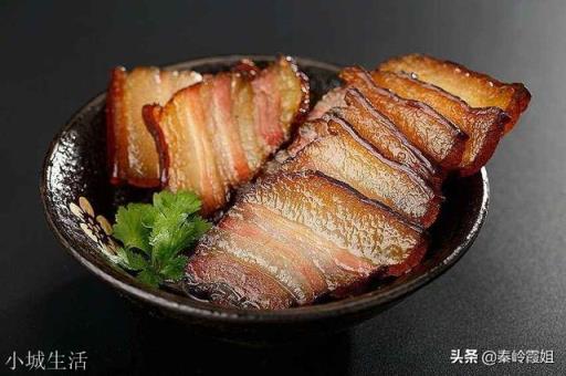 这段时间村里天天有人来收腊肉，35元一斤，这些腊肉收去干啥了？