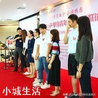 相親見過一面的女生，在微信上聊的還可以，然后周末約她出去玩，答應了，需要帶禮物嗎？