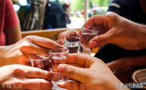 愛喝大酒的人，最后結局是什么？