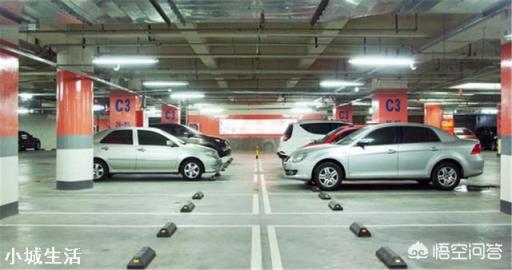 為什么國人停車都會打正方向盤，而美國人卻要打歪？