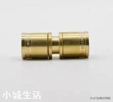 地暖漏了，可以用铜接头接吗？