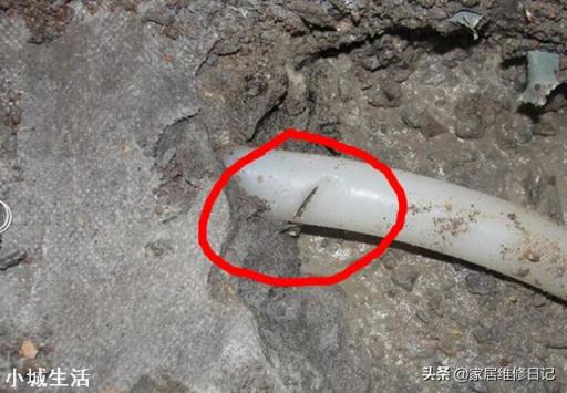 地暖漏了，可以用铜接头接吗？