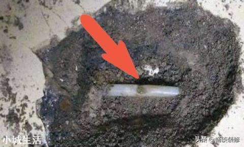 地暖漏了，可以用铜接头接吗？