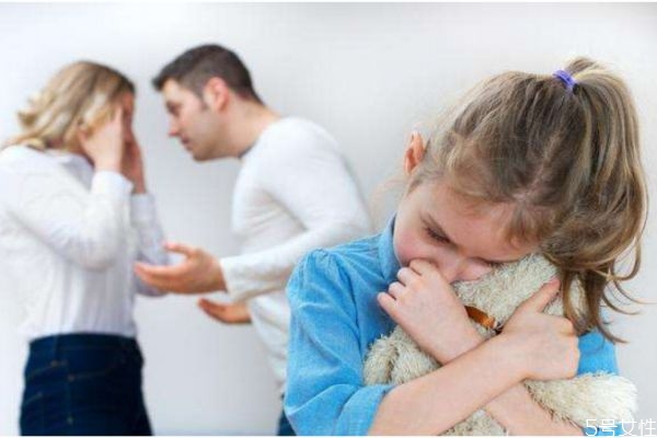 离婚后应该怎么面对孩子 离婚后怎么照顾孩子的心理