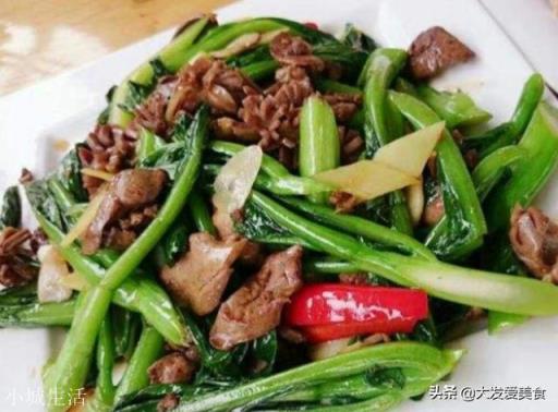 炒青菜要不要加生抽？