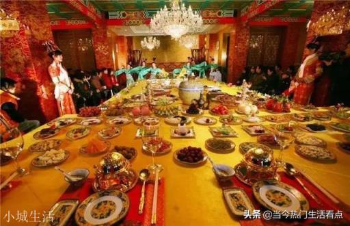 粤菜是我国八大菜系之一，为什么感觉无招牌菜像北京烤鸭那样家喻户晓？