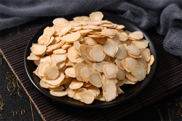 白参和西洋参的区别？白参和红参的区别