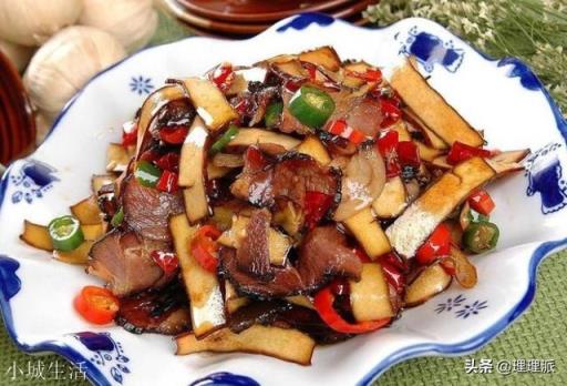 腊肉掺什么菜炒比较好吃？