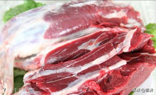 怎样把大块牛肉煮熟后切片后像猪肉一样软烂不塞牙？饭店是不是加硝盐或小苏打腌后再煮的？