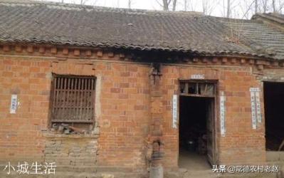 农村建房有人花好几万做钢筋混凝土基础，而有的却只花很少钱打几根柱，差距到底在哪？