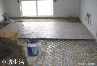 地暖房子是铺木地板好,还是铺瓷砖好?