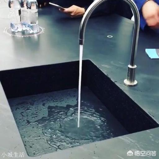 裝修廚房的時候應該如何選擇水槽？