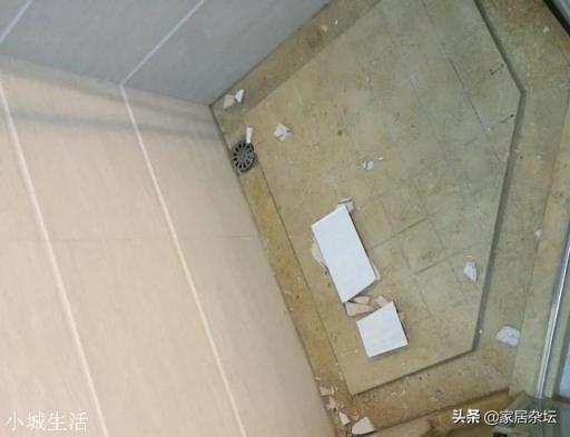 卫生间瓷砖用了三年自己脱落下来了，什么情况？