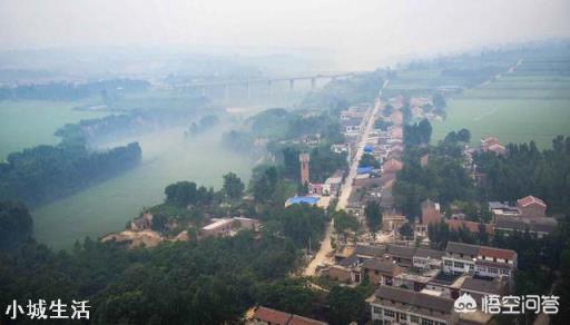 说说看，你自己的家乡有什么著名的旅游区吗？
