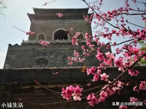 旅游摄影中，如何将风光和人文融入在一起拍摄？