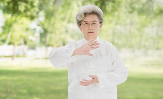 常打太极拳对老人的9大好处 老年人热衷打太极拳健身
