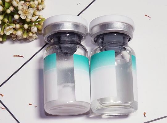 擦冻干粉摸着脸上黏糊糊的正常吗？冻干粉擦完脸很紧绷是什么原因