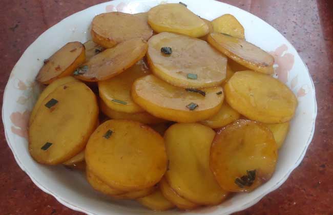 土豆没炒熟能吃吗