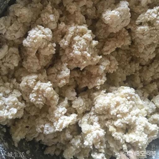 炸韭菜菜盒子的面如何和?