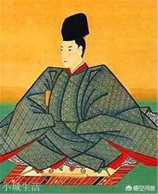 日本天皇存在了两千多年，为何始终没有被推翻？