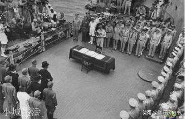麦克阿瑟统治日本多年，各种羞辱日本天皇，为何临走时百万人送行？