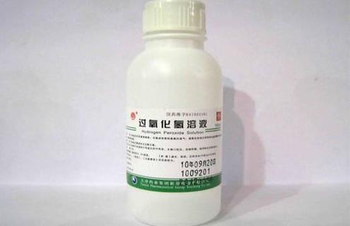白色袜子变黄该如何清洗 白色的袜子如何清洗