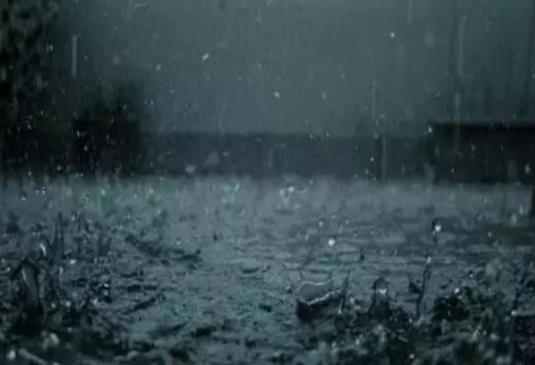 下大暴雨飞机还可以正常起飞吗?飞机在飞着的时候打雷会被降落吗?