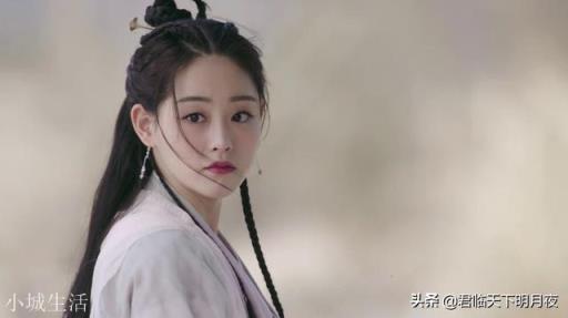 倚天屠龙记中黄衫女子为什么要在少林寺出手重伤周芷若，让峨眉派丢脸呢？这个问题，各位是如何看待的？