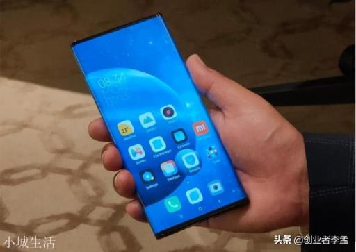 真正的全面屏、无孔设计、无线快充,手机最新设计,谁将引领?