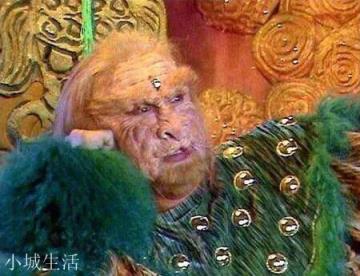 《西游记》里九头狮子与青牛精那么厉害，为什么要给人当坐骑？