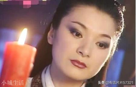 《倚天屠龙记》中，灭绝师太曾轻松击败黛绮丝，却为何打不过排最末的韦一笑？