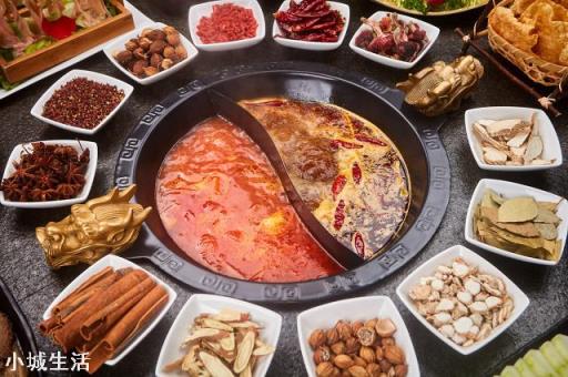 下个月要去成都旅游，成都有哪些美食一定不能错过？