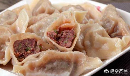 饺子馅里到底该不该加水，为什么？